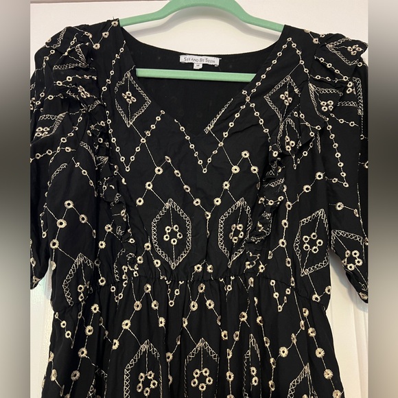 Black and gold maxi dress - Picture 2 of 8